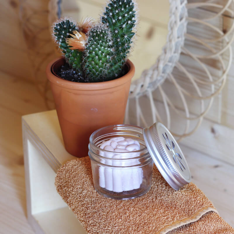 Pot de rangement en verre